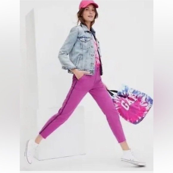 GAP Purple Berry Infusion Girlfriend Khakis with Raw Hem 💕 - Picture 3 of 8